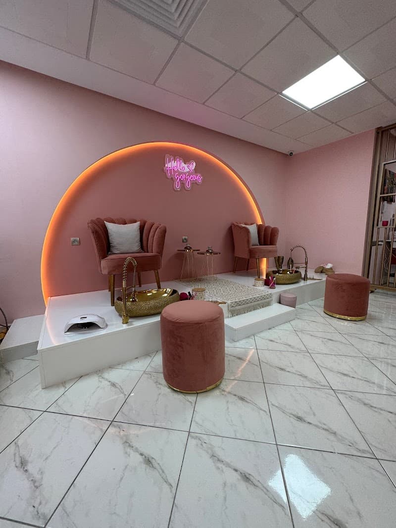 Pink Lab salon de coiffure kenitra - nail bar kenitra
